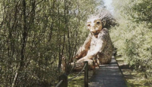 7-trolls-forest-hidden-sculpture-thomas-dambo-2